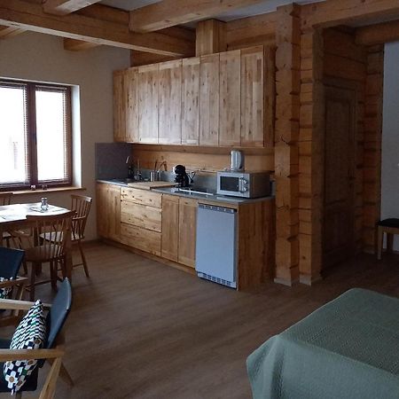 S Neries 19 Apartamentai Su Parkingu Šiauliai Exteriör bild