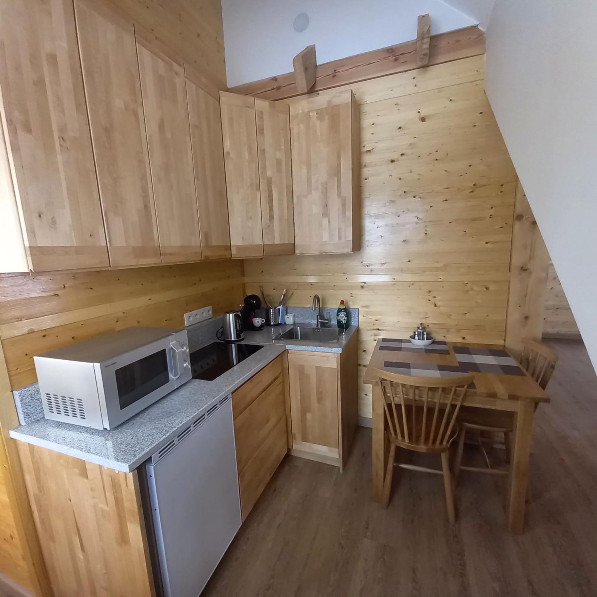 S Neries 19 Apartamentai Su Parkingu Šiauliai Exteriör bild