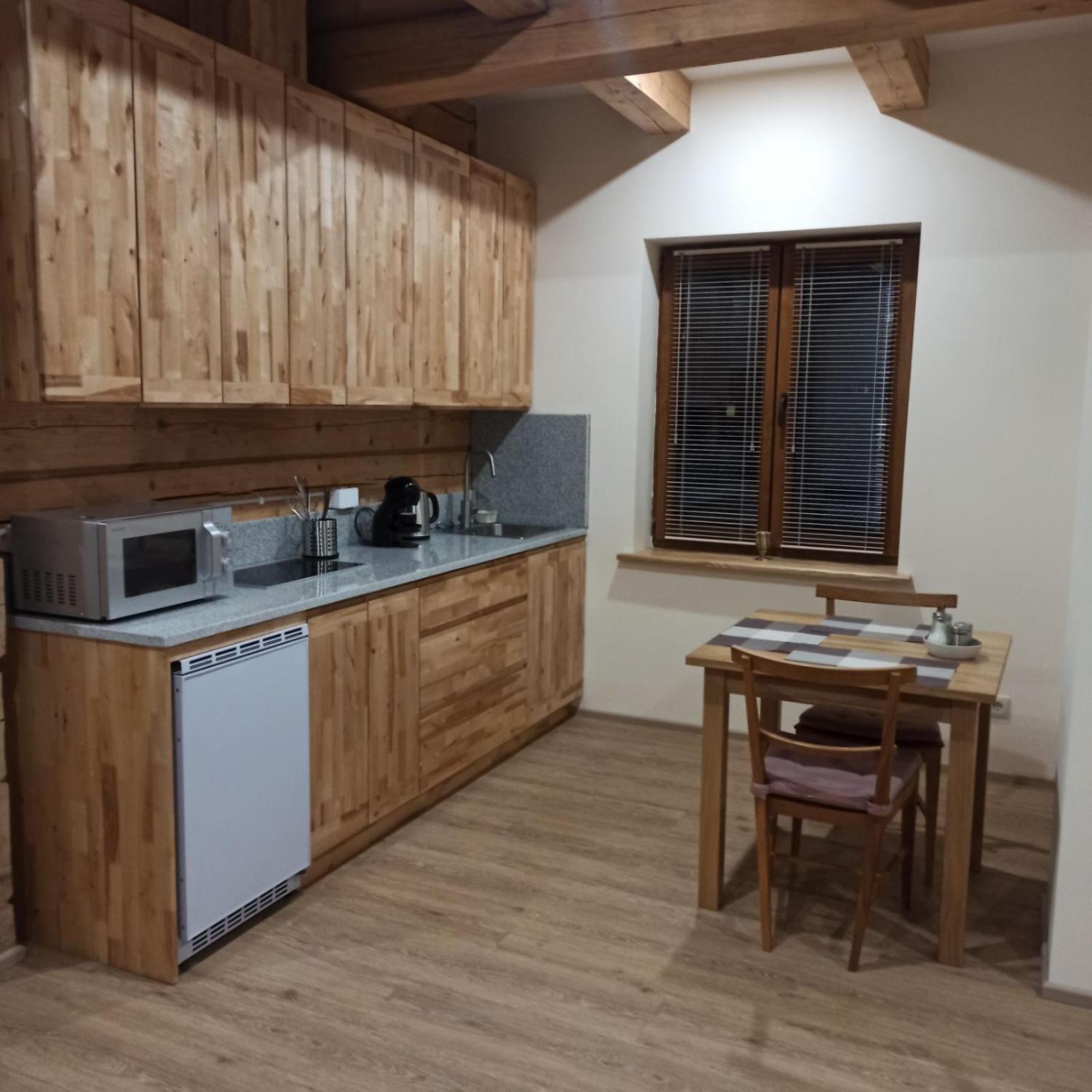 S Neries 19 Apartamentai Su Parkingu Šiauliai Exteriör bild