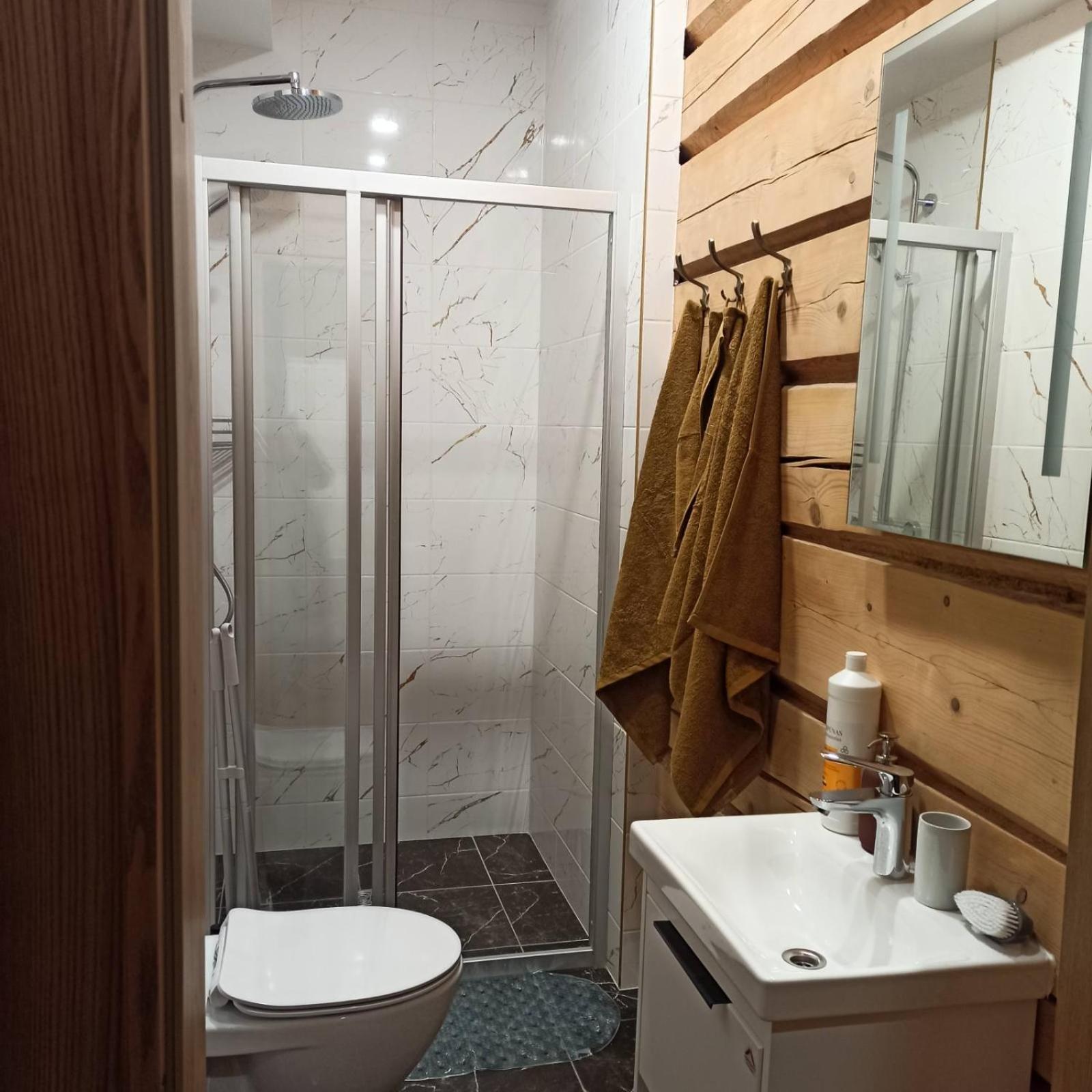 S Neries 19 Apartamentai Su Parkingu Šiauliai Exteriör bild