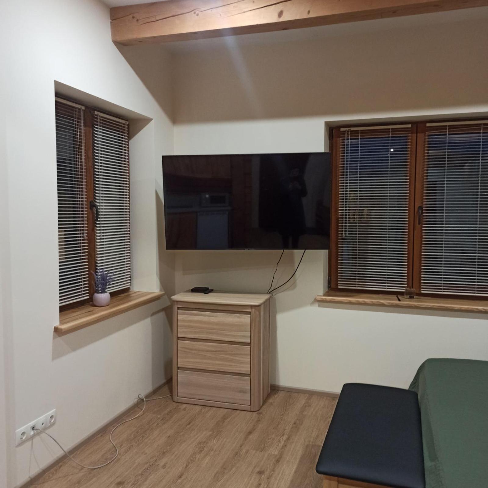 S Neries 19 Apartamentai Su Parkingu Šiauliai Exteriör bild