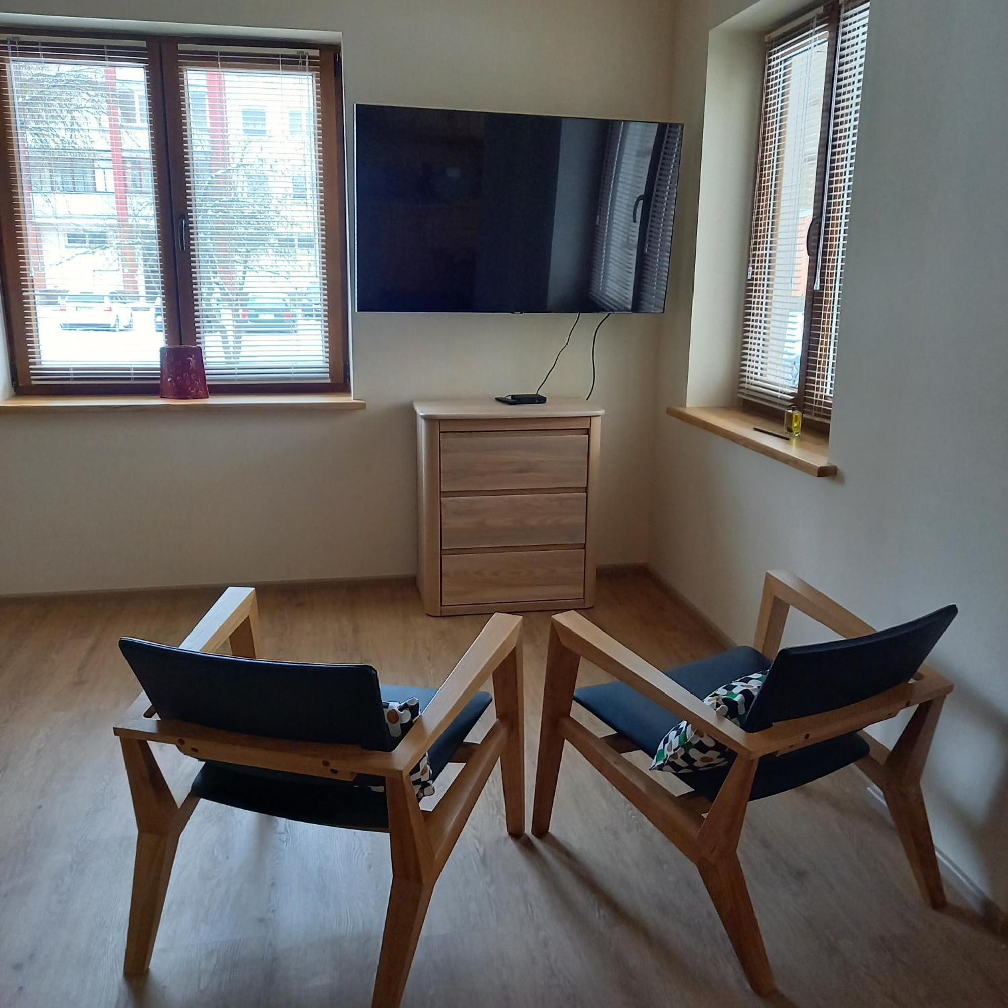 S Neries 19 Apartamentai Su Parkingu Šiauliai Exteriör bild